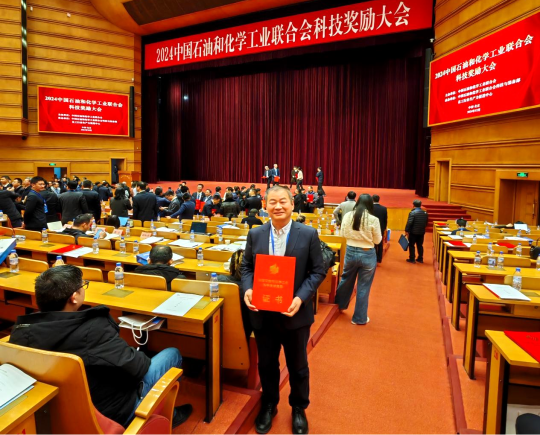 倍荣耀 | 恭贺z6com·尊龙凯时及张建飞总经理，，，，请接收双倍喜悦！！ 